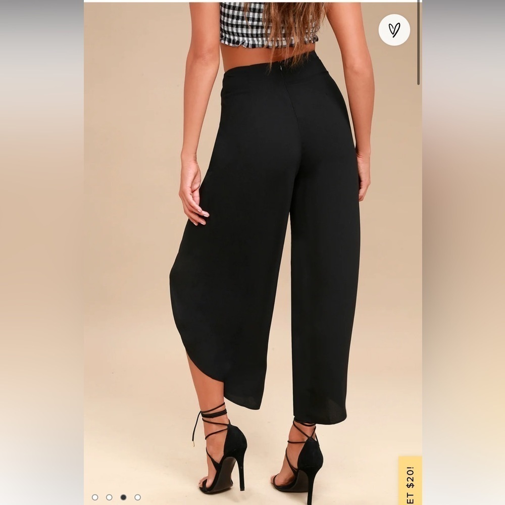 Lulu’s Pants - Picture 2 of 5